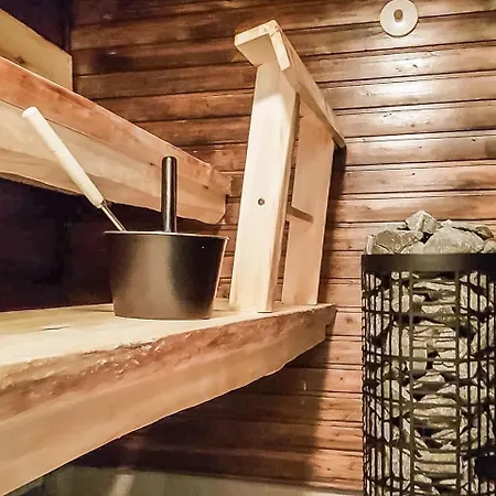 Karhunvartijan Linna C17 By Interhome *